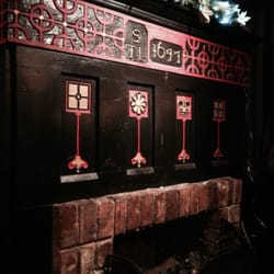 Rose & Crown - 1641