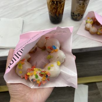 Bober Tea - fruity pebbles mochi donut - Desserts Near Me - Stockton, California