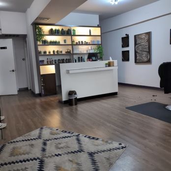 Barber Rocks - Barbers Near Me - Chicago, Illinois