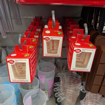 Dollarama - Measuring cups - Discount Store Near Me - Whitby, Ontario