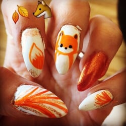 Mirror Mirror Salon - Foxy nails