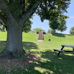 Charles Daley Park