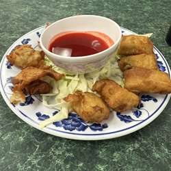 Canton City - Meat wonton (filled with pork).