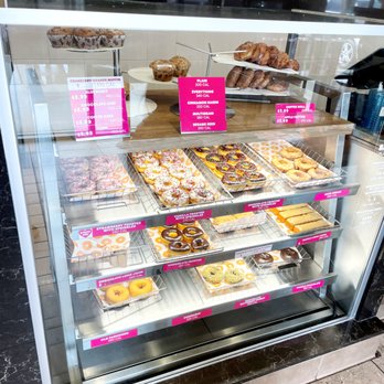 Dunkin' - Donuts - Donuts Near Me - Baldwin Park, California