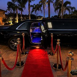 Deluxe Limousine Service - VIP red carpet treatment included with every Deluxe Limousine booking. Your Chrysler 300 stretch awaits -- Orange County.
