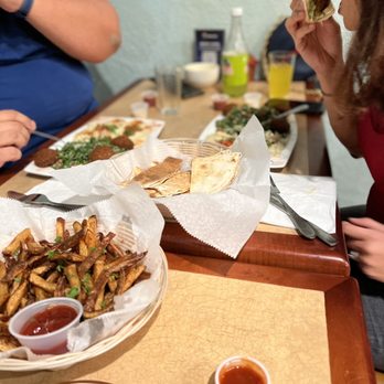 Sarra Grill - Mediterranean Near Me - Skokie, Illinois