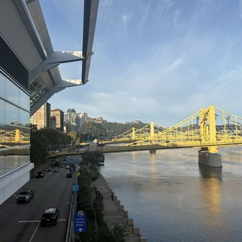 Convention Center Riverfront Plaza - Apartments Near Me - Pittsburgh, Pennsylvania