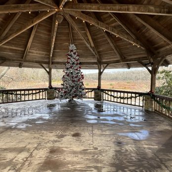 Mountain Lake Lodge - Hotels Near Me - Pembroke, Virginia Mountain Lake Lodge - Hotels Near Me - Pembroke, Virginia