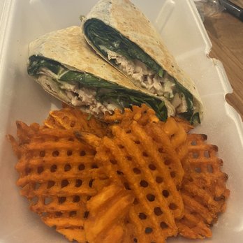 Clean Eatz - Chicken Pesto Wrap - Juice Bars & Smoothies Near Me - Sappington, Missouri Clean Eatz - Chicken Pesto Wrap - Juice Bars & Smoothies Near Me - Sappington, Missouri