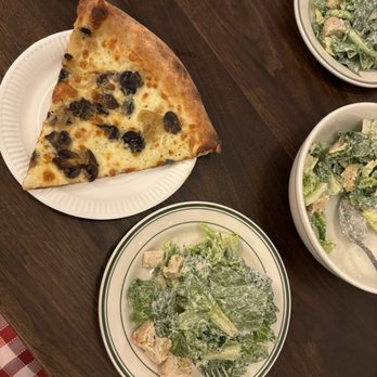 Good Pie - Mushroom and onion pizza and Caesar salad - Pizza Near Me - Las Vegas, Nevada Good Pie - Mushroom and onion pizza and Caesar salad - Pizza Near Me - Las Vegas, Nevada