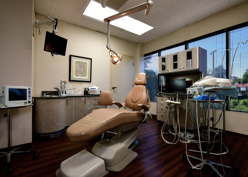THE ATLANTA CENTER FOR RESTORATIVE DENTISTRY 5685 Lake Placid Dr NE