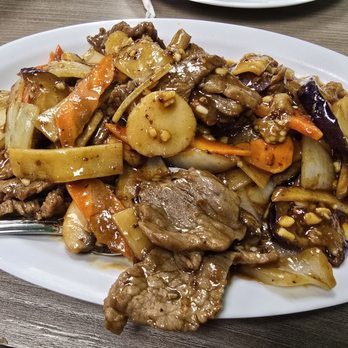 Mantis Gourmet Chinese Food - Szechuan Spicy Beef - Chinese Near Me - Tucson, Arizona Mantis Gourmet Chinese Food - Szechuan Spicy Beef - Chinese Near Me - Tucson, Arizona