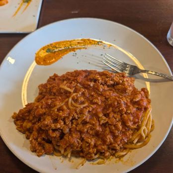 Ippolito's Trattoria - Spaghetti Salsiccia - Italian Near Me - Sacramento, California Ippolito's Trattoria - Spaghetti Salsiccia - Italian Near Me - Sacramento, California