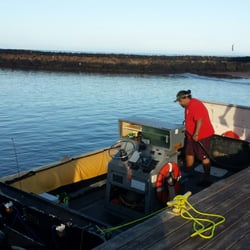 Na Pali Explorer - Prepping the boat.