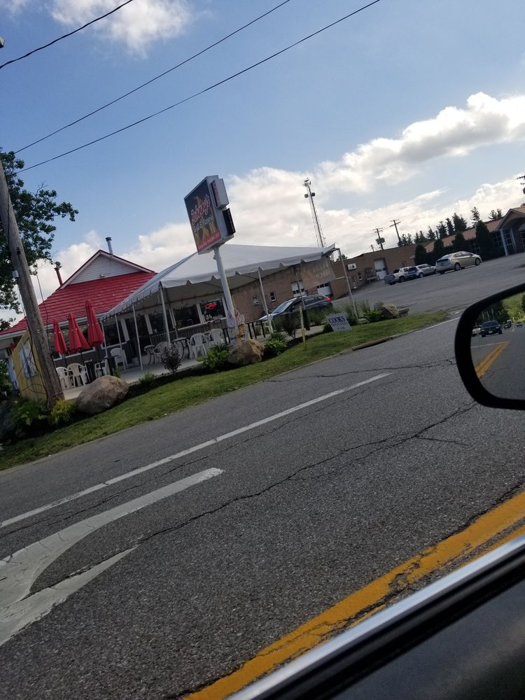 Johnny's Grill & Pizzeria