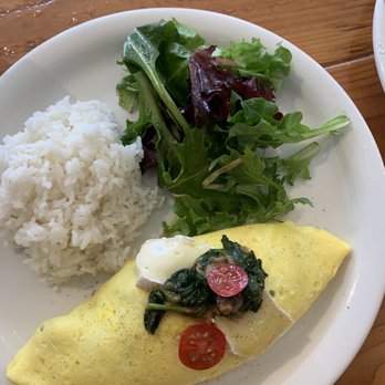 Cream Pot - Cream chicken omelette - Breakfast & Brunch Near Me - Honolulu, Hawaii Cream Pot - Cream chicken omelette - Breakfast & Brunch Near Me - Honolulu, Hawaii