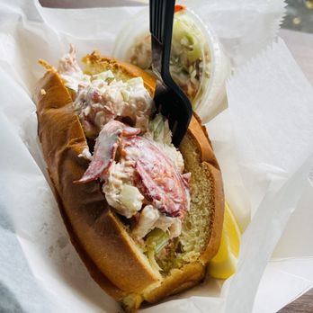 DJ's Clam Shack - The lobster roll and coleslaw - Seafood Near Me - Key West, Florida DJ's Clam Shack - The lobster roll and coleslaw - Seafood Near Me - Key West, Florida