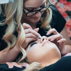 Grace & Glamour Lashes
