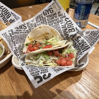 Guzman y Gomez - Naperville by null