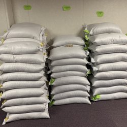 Stars and Stripes Sporting Goods - We do have a nice selection of feed for our outdoor critter's! We also have Black Sunflower Seeds and Cracked Corn.