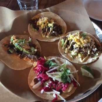 La Carnita - Mexican Near Me - Toronto, Ontario