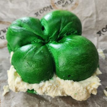 The Bagel Nook - Shamrock Bagel with Banana Pie Cream Cheese - Breakfast & Brunch Near Me - Tampa, Florida The Bagel Nook - Shamrock Bagel with Banana Pie Cream Cheese - Breakfast & Brunch Near Me - Tampa, Florida