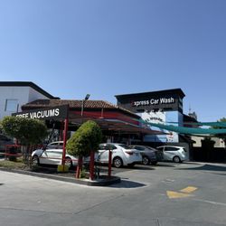 El Monte Auto Spa & Resort