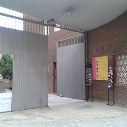 Nau Ivanow - Entrada