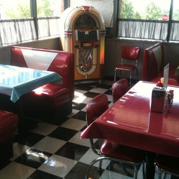 Billy Bob's Dairyland - Burgers Near Me - Branson, Missouri