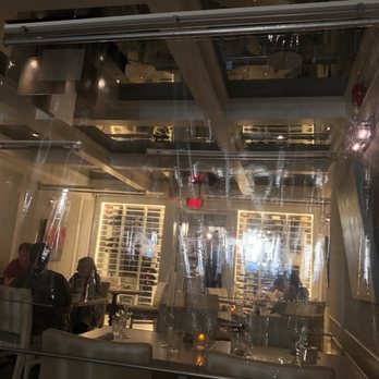 Francobollo Posto Italino - interior - Italian Near Me - Toronto, Ontario