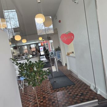 Le Burger 4304 - Entry Way - Beer Bar Near Me - Minneapolis, Minnesota Le Burger 4304 - Entry Way - Beer Bar Near Me - Minneapolis, Minnesota