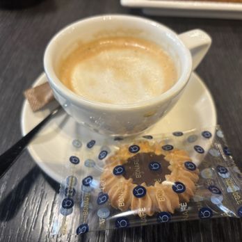 Lizzie's Wafels - Coffee-based drink - Waffles Near Me - Bruges, VWV Lizzie's Wafels - Coffee-based drink - Waffles Near Me - Bruges, VWV