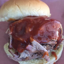 Just Q'in Restaurant - Pulled pork sandwich