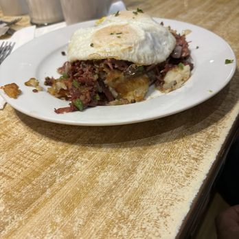 Rocky Bay Cafe - The VERY BEST corned beef hash - Breakfast & Brunch Near Me - Friday Harbor, Washington