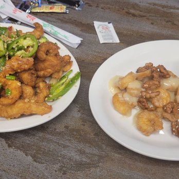 Capitol Casino - Garlic Pepper Chicken & Honey Walnut Shrimp - Casinos Near Me - Sacramento, California Capitol Casino - Garlic Pepper Chicken & Honey Walnut Shrimp - Casinos Near Me - Sacramento, California