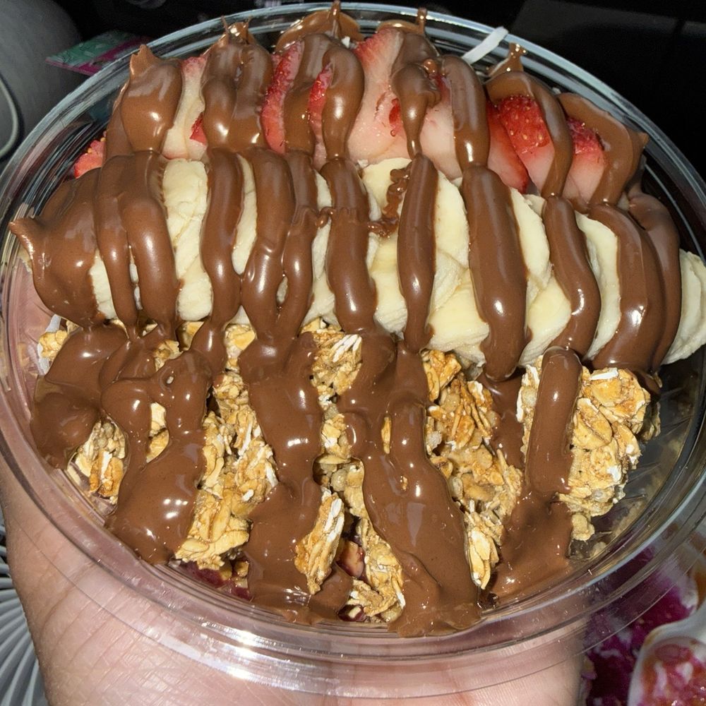 Baya Bar - Acai & Smoothie Shop - Bella Nutella Açai Bowl - Juice Bars & Smoothies Near Me - New York, New York
