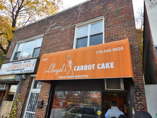 Lloyd's Carrot Cake by null