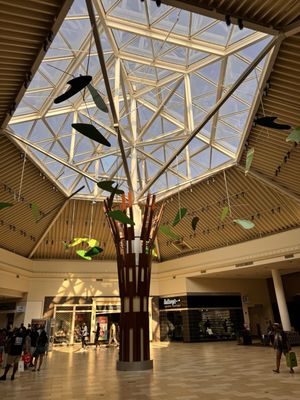 Christiana Mall by null