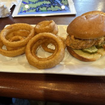 Jake's Place - Hot Momma and rings. - New American Near Me - Moneta, Virginia