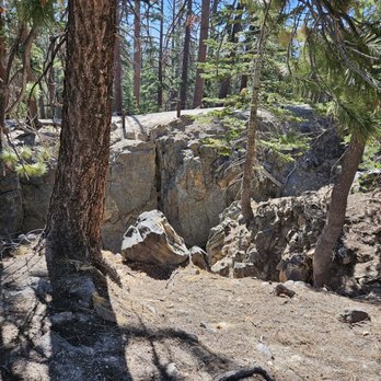 Earthquake Fault - Parks Near Me - Mammoth Lakes, California