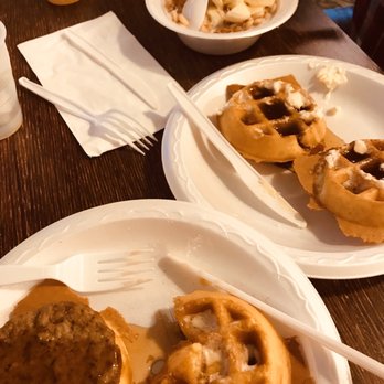 Crooked Pint Ale House - Jucy Lucy -- game day Sunday special - Sports Bars Near Me - Faribault, Minnesota Crooked Pint Ale House - Jucy Lucy -- game day Sunday special - Sports Bars Near Me - Faribault, Minnesota
