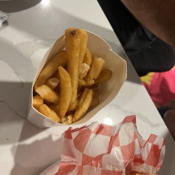 7th Street Burger Astoria - Fries - Burgers Near Me - City, New York 7th Street Burger Astoria - Fries - Burgers Near Me - City, New York