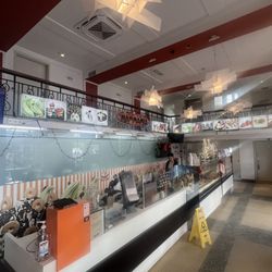 Mammamia Gelato Italiano - The shop used to be a Art Deco hotel lobby!