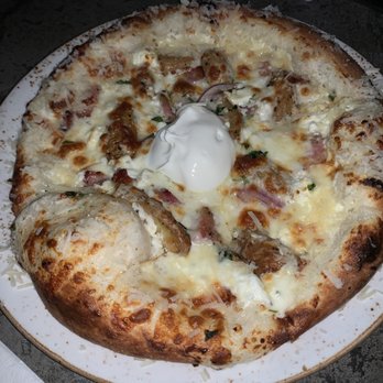 1000 Islands Brewery - Pierogi Pizza - Breweries Near Me - Brockville, Ontario 1000 Islands Brewery - Pierogi Pizza - Breweries Near Me - Brockville, Ontario