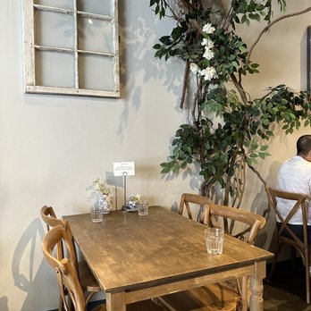 maman - Beautiful interior - French Near Me - New York, New York maman - Beautiful interior - French Near Me - New York, New York