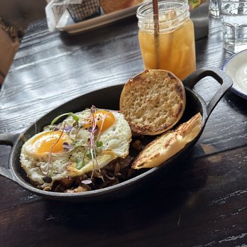 Saddle River Cafe - Short Rib Hash   Brunch - Cafes Near Me - Saddle River, New Jersey