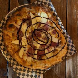 Hey, Neighbor! Pizza House