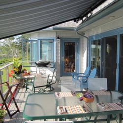 Wave Walker Cottage and Suite - Back porch