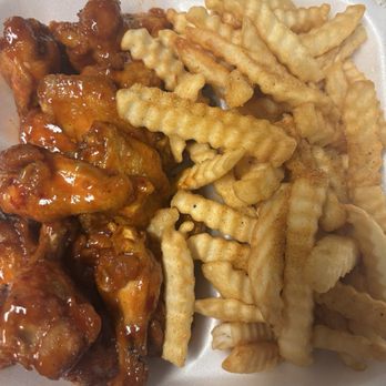 Kings Fish and Wings - 15 PC Sweet Chili Wings and Seasoned Fries - Seafood Near Me - Union City, Georgia Kings Fish and Wings - 15 PC Sweet Chili Wings and Seasoned Fries - Seafood Near Me - Union City, Georgia
