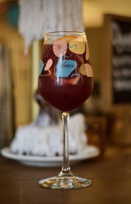 Vinnie's Wine Shop & Cocktail Bar by null